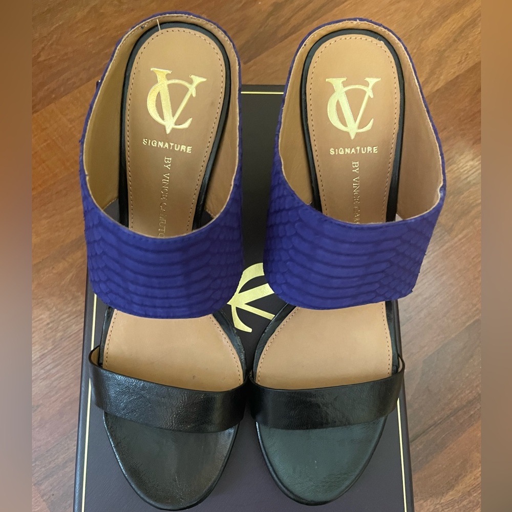Vince Camuto Black and Blue Matte Snakeprint Heel